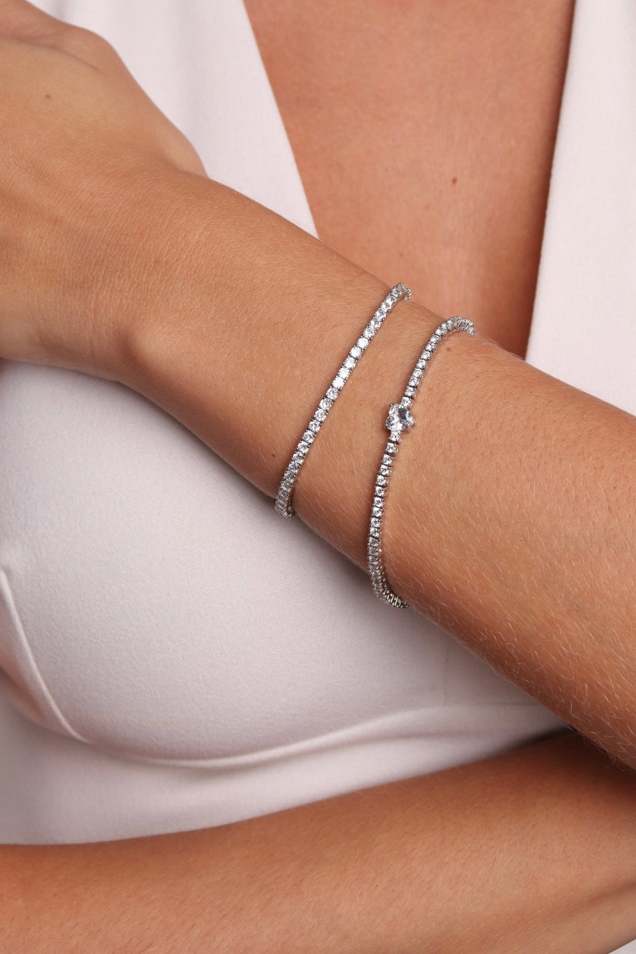 PULSEIRA RIVIERA 2MM CORAÇÃO CENTRAL