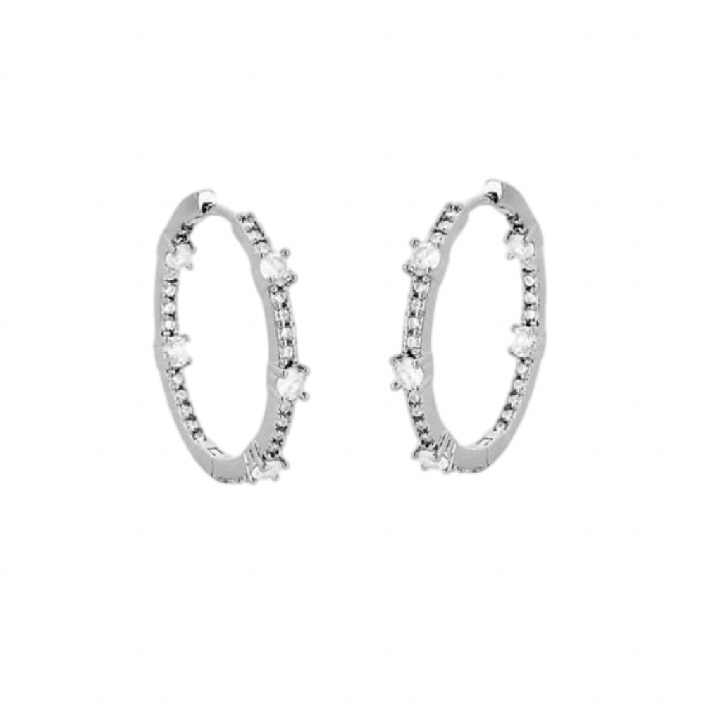 ARGOLA COM ZIRCÔNIAS BANHADA A RÓDIO