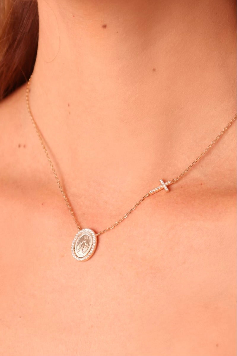 COLAR MEDALHA SANTA COM CRUZ CRAVEJADA PRATA 925
