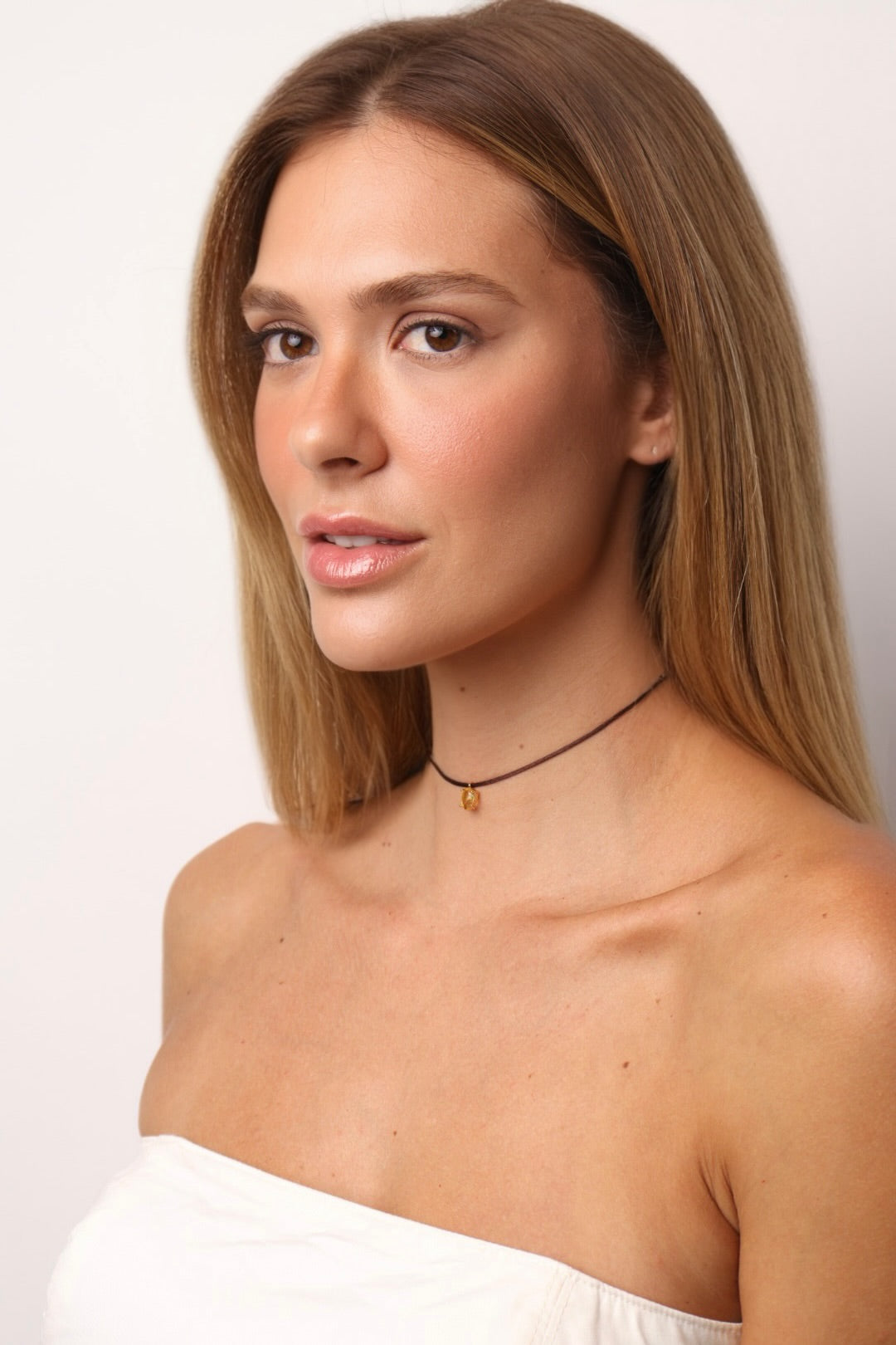 CHOKER FIO DE SEDA COM GOTA DELICADA
