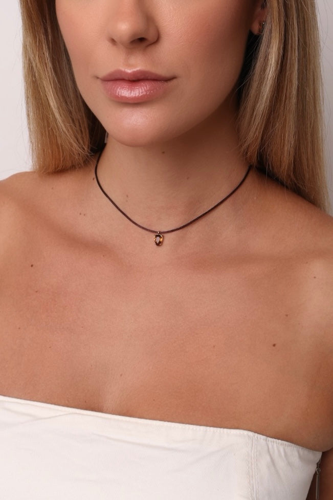 CHOKER FIO DE SEDA COM GOTA DELICADA