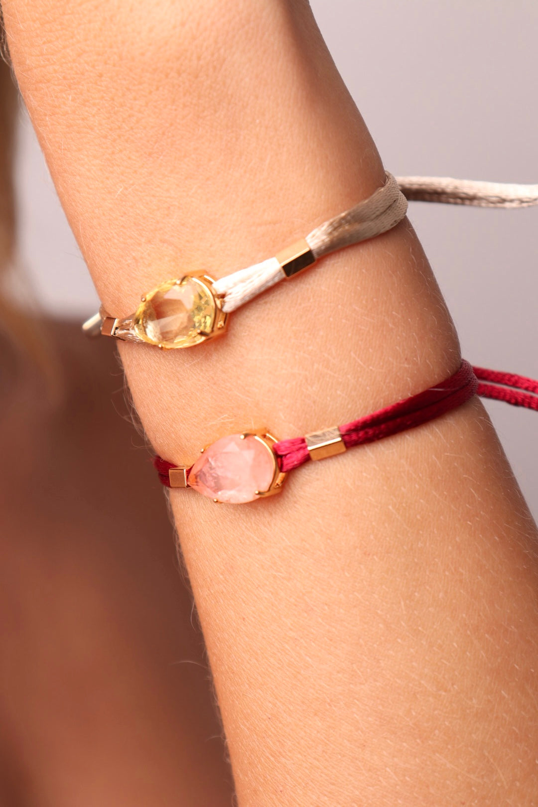 PULSEIRA FIO DE SEDA GOTA