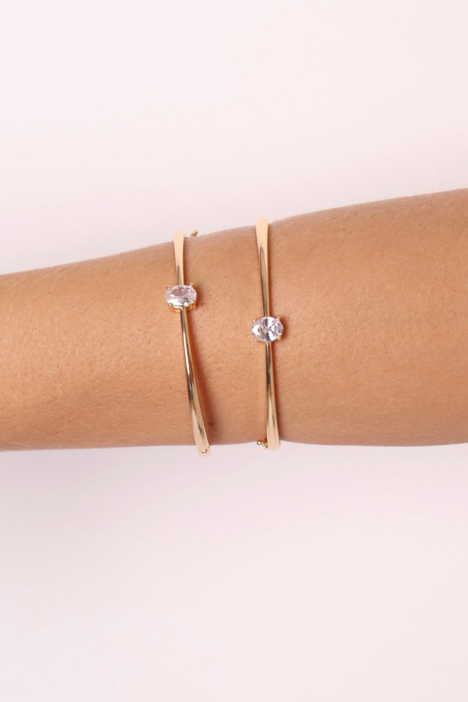 BRACELETE LISO PEDRA OVAL