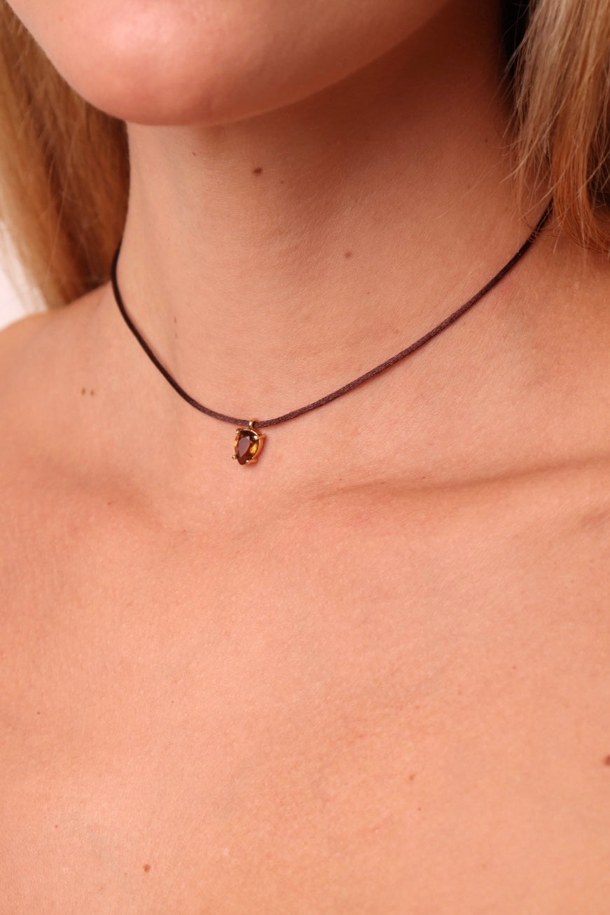 CHOKER FIO DE SEDA COM GOTA DELICADA