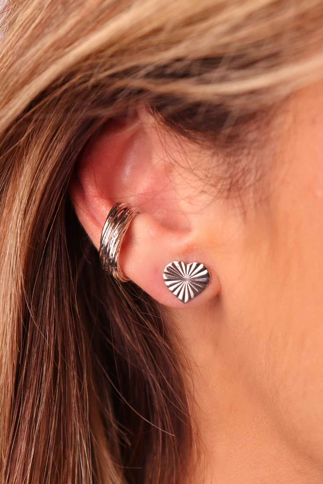 PIERCING METAL TORCIDO