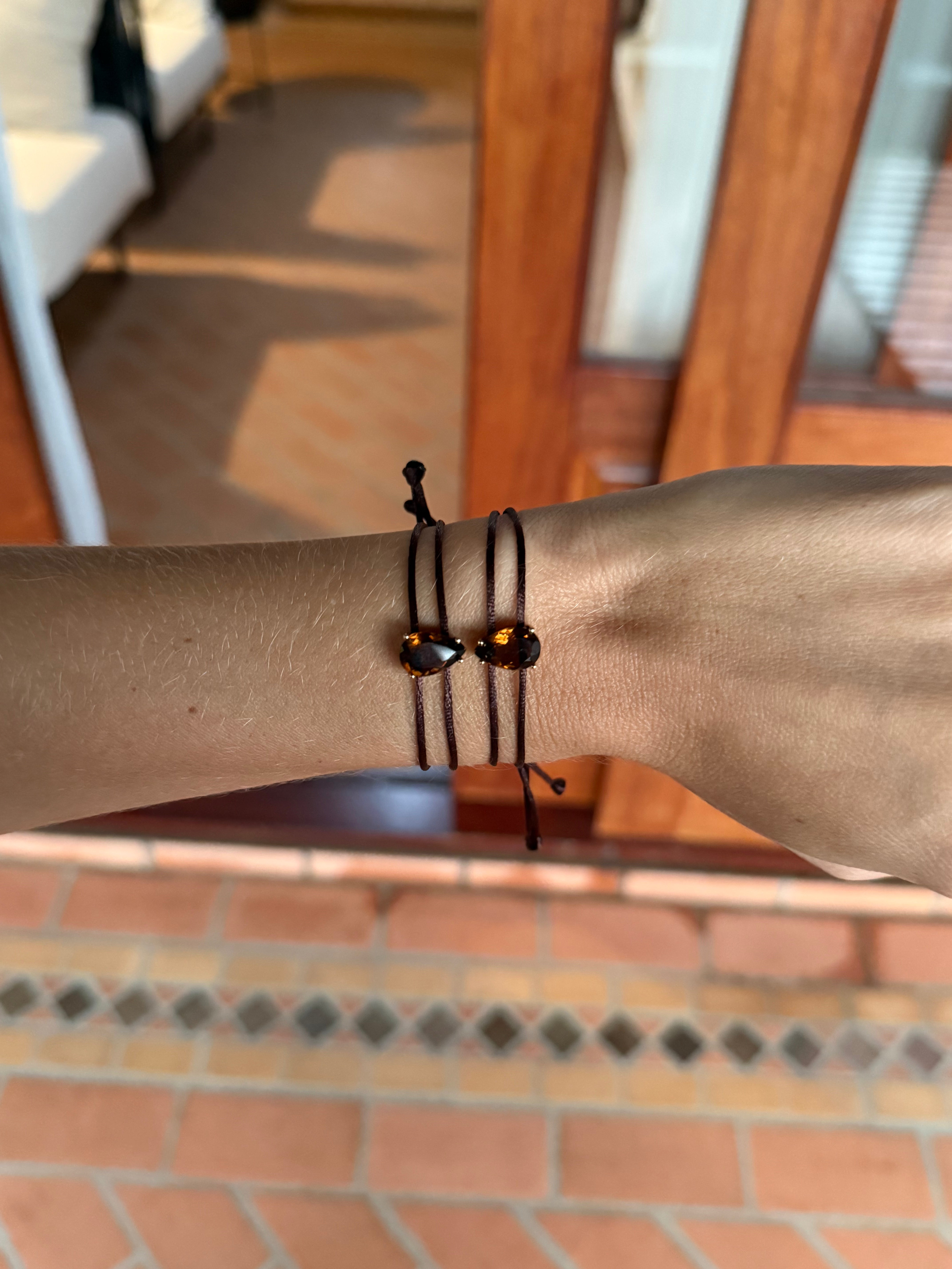 PULSEIRA FIO DUPLO DE SEDA PINGENTE GOTA